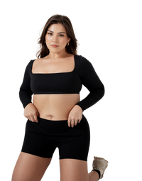 Esperanza Shorts in Black